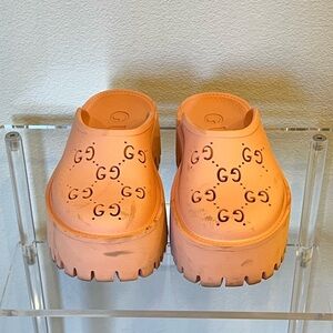 Gucci Rubber Platform Slides